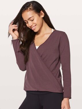 Lululemon full freedom Long-Sleeve Wrap Top 12
